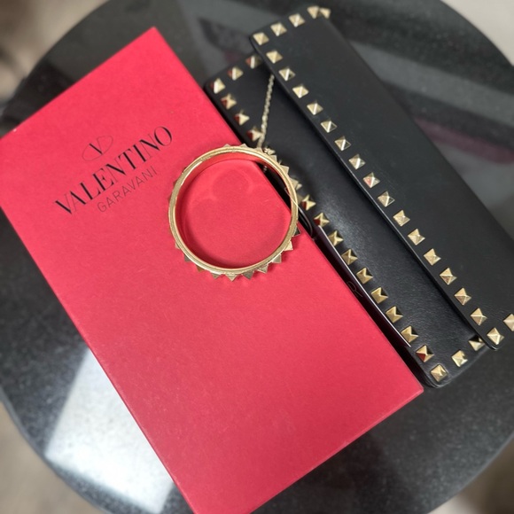 Valentino Garavani Rockstud bracelet clutch (black) - Picture 3 of 4